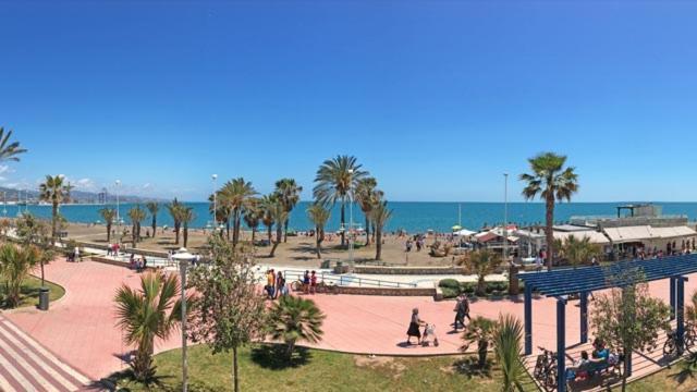 Precioso Apartamento A 5 Minutos Andando De La Playa Málaga Extérieur photo